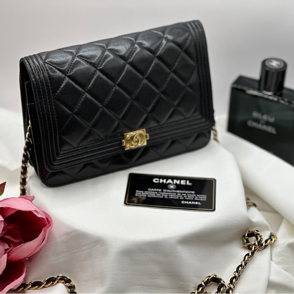 CHANEL LAMBSKIN WOC BOY BAG 2015-2016